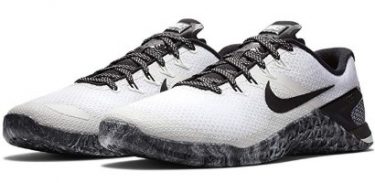 The Nike Metcon 4 supports your foot with flywire stitching.